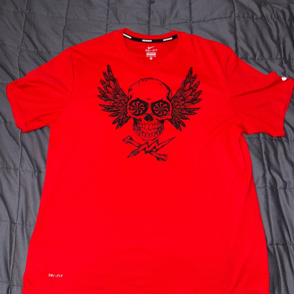 Nike Men's Red Graphic running shirt